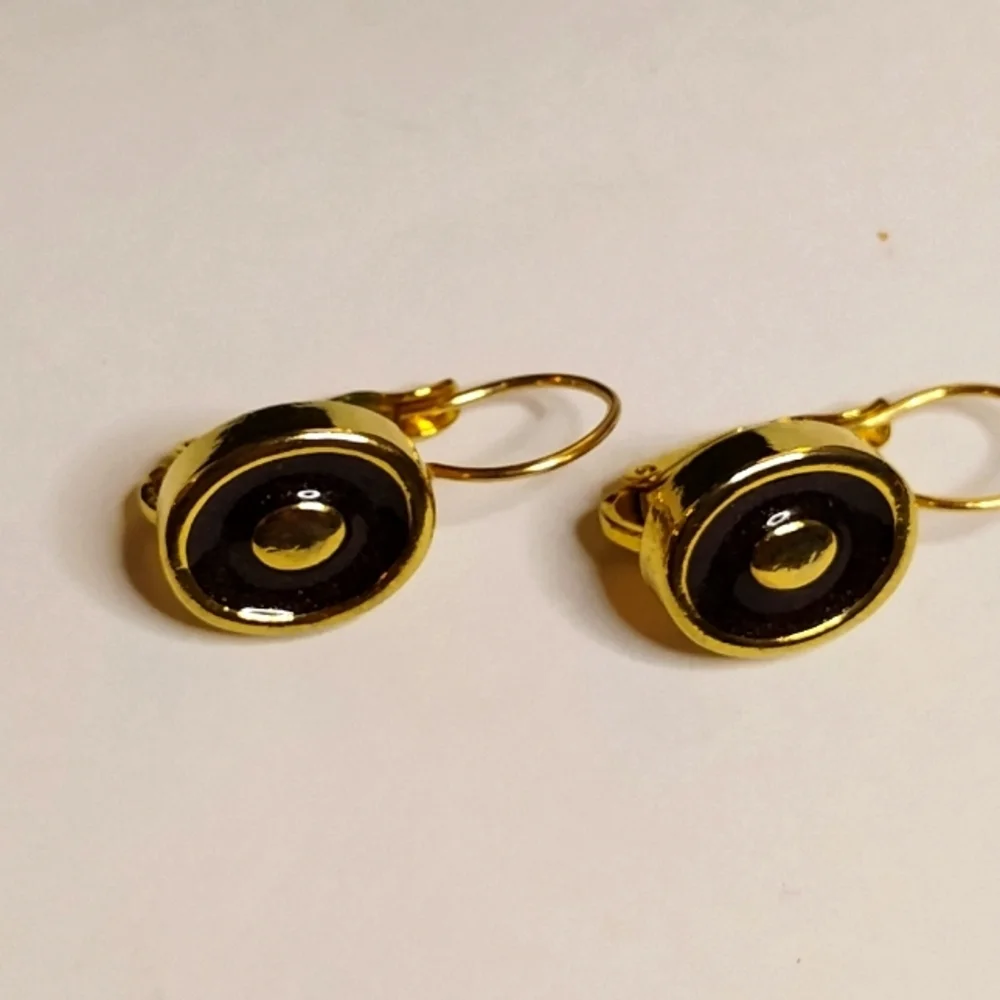 Vintage Liz‎ Claiborne Dainty Gold And Black Signed Lever Back Earrings